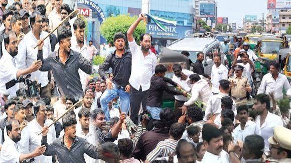 శాప్ కార్యాలయంలో గురువులపై దాడి.. 